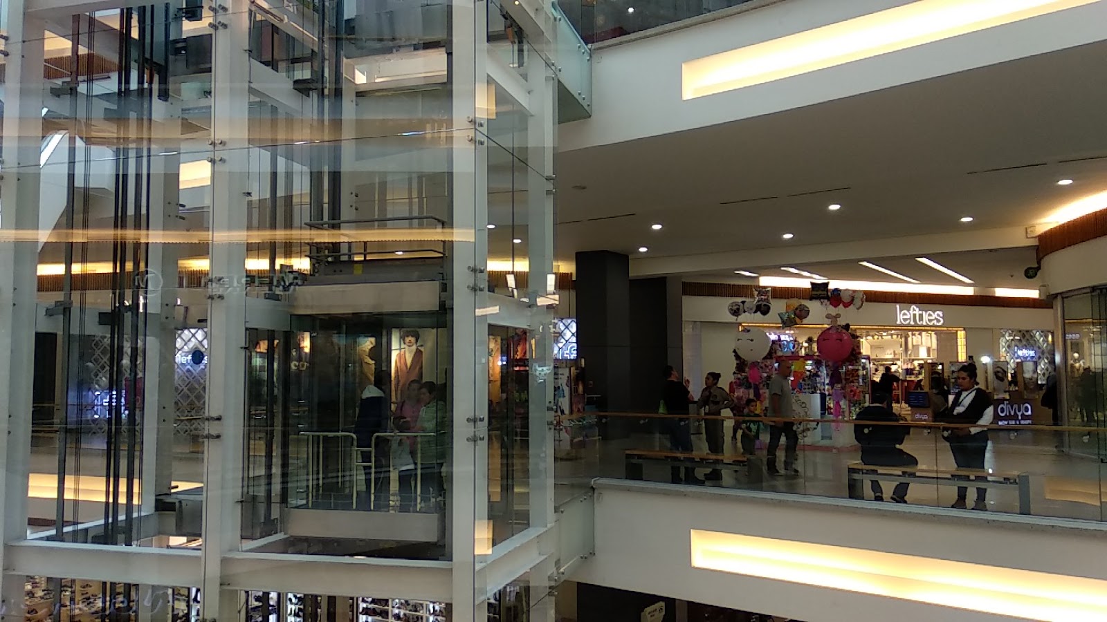 Metrópoli Patriotismo